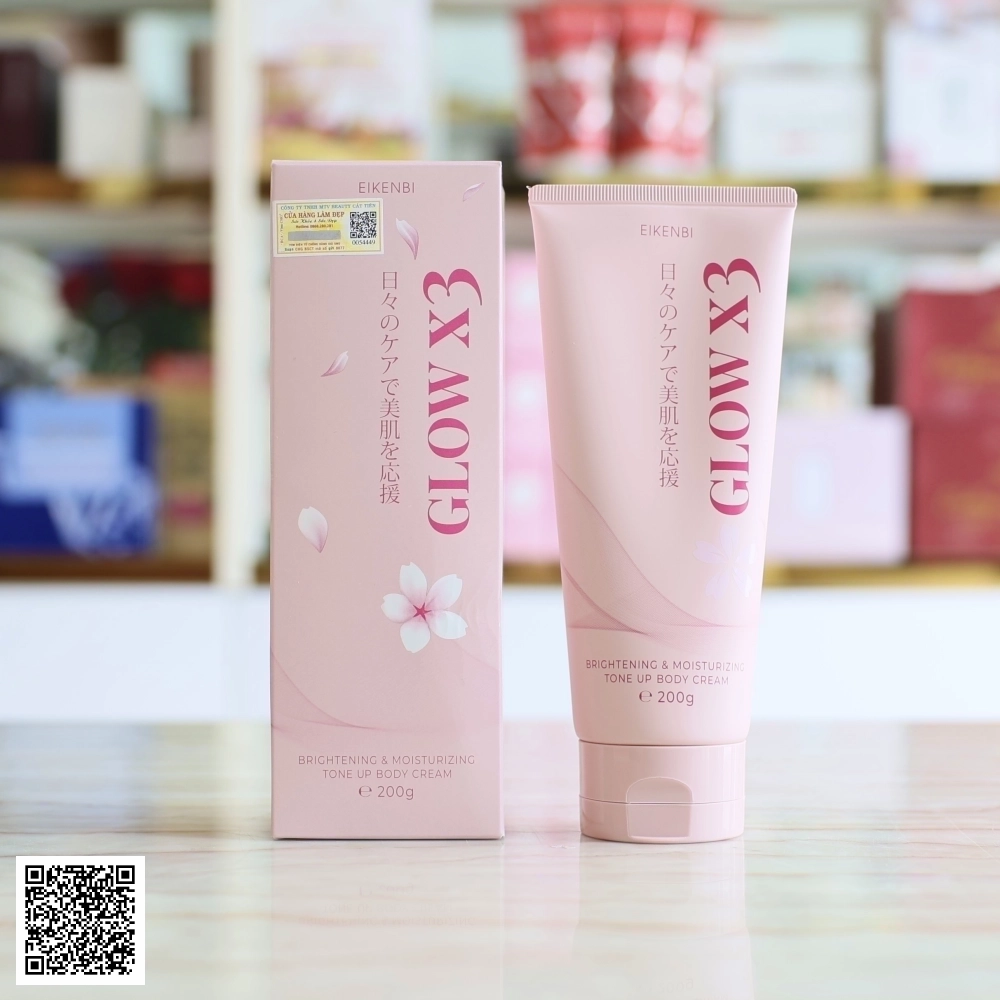 Kem Dưỡng Kích Trắng Body Glow X3 Eikenbi Từ Nhật Bản 200g